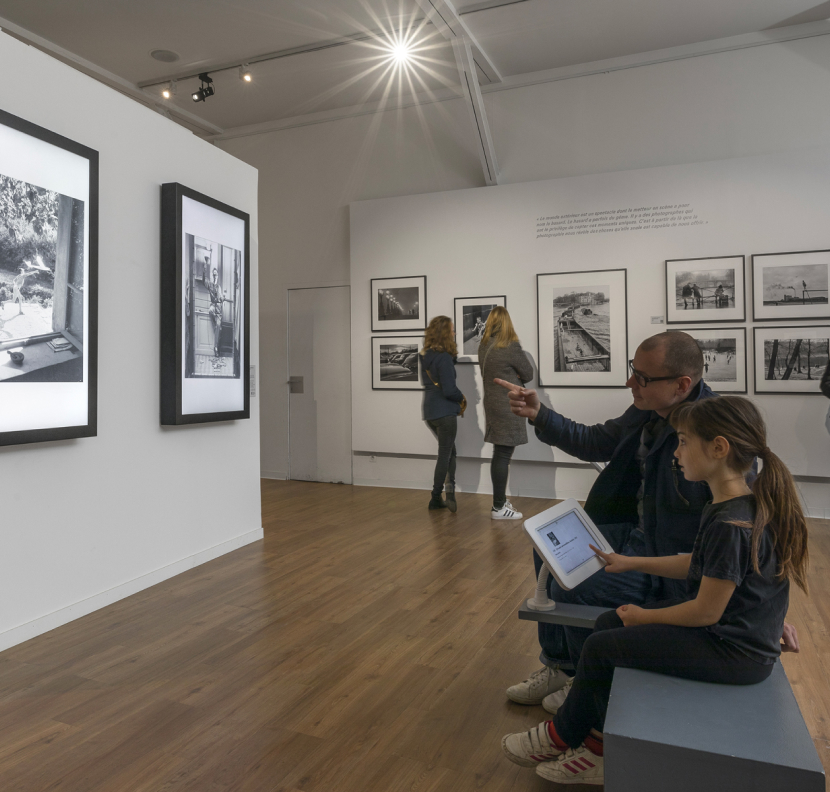 Artify - Tableaux d'art connectés - Exposition Willy Ronis par Willy Ronis au Pavillon Carré de Baudouin